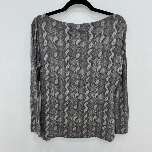 St. John Gray Black Python Animal Print Boatneck long sleeve Ladies blouse Top M - Picture 3 of 4